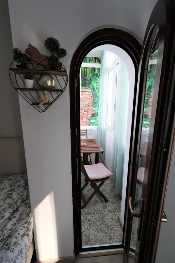 בוקרשט Lovely City Center Apartment - Free Minibar מראה חיצוני תמונה
