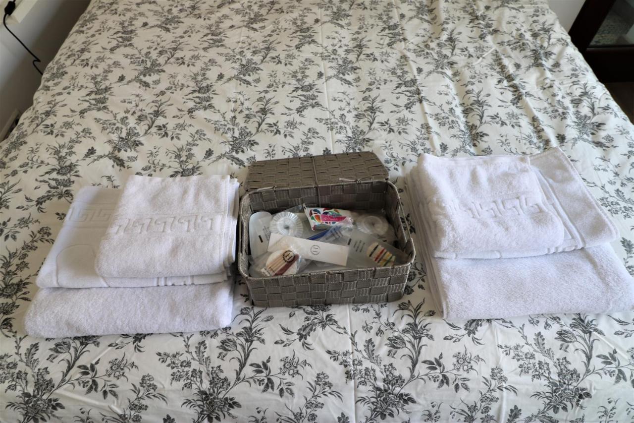בוקרשט Lovely City Center Apartment - Free Minibar מראה חיצוני תמונה
