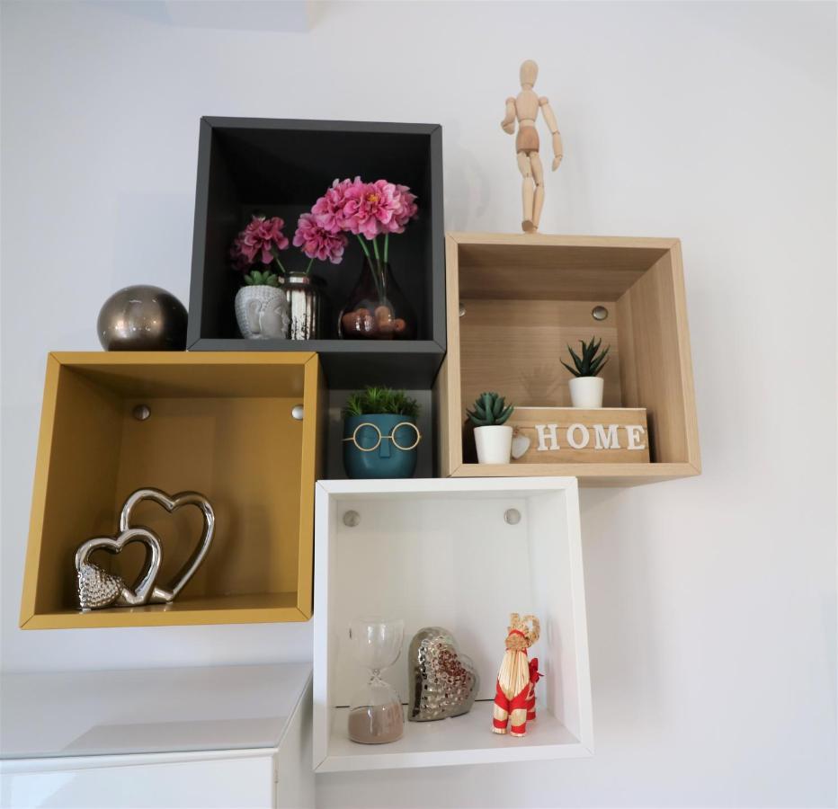 בוקרשט Lovely City Center Apartment - Free Minibar מראה חיצוני תמונה