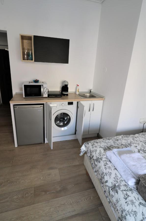 בוקרשט Lovely City Center Apartment - Free Minibar מראה חיצוני תמונה