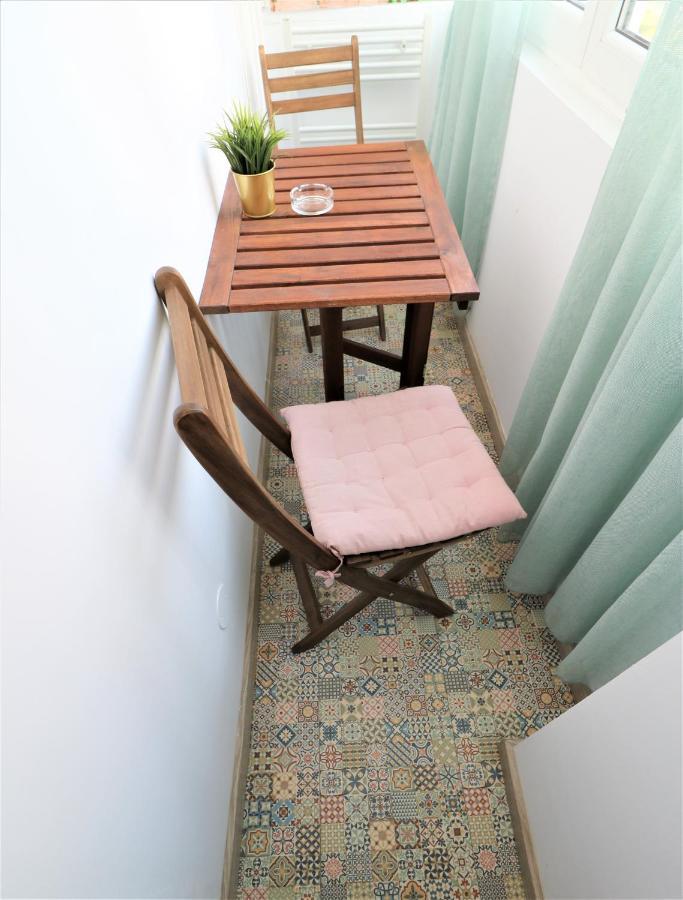 בוקרשט Lovely City Center Apartment - Free Minibar מראה חיצוני תמונה